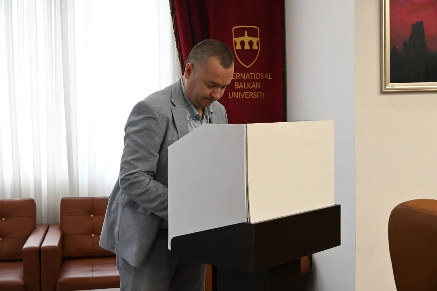 ibuskopje_4009209235087347120_2026-10-16
